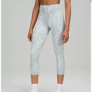 Lululemon Athletica Swift Speed High-Rise Crop 21"